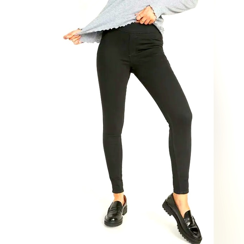 NWT - Old Navy Rockstar Super Skinny Mid-Rise Jegging Size 18 Black